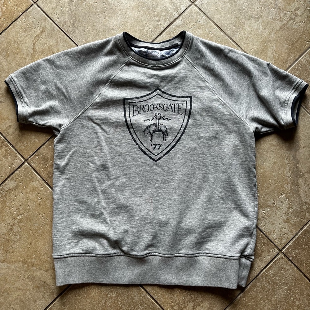 L Gray Brooks Brothers T-shirt Sweatshirt